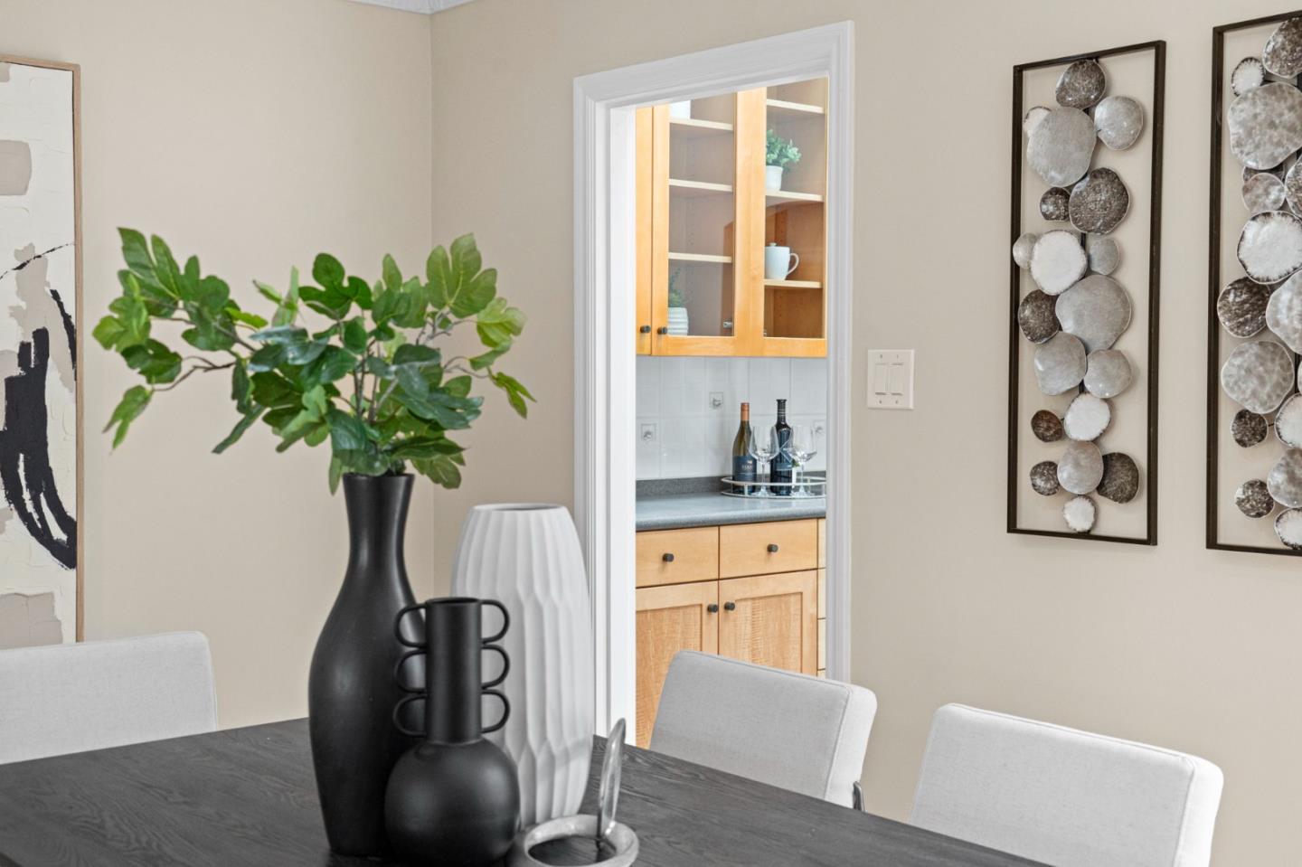 Detail Gallery Image 23 of 108 For 154 Stanyan St, San Francisco,  CA 94118 - 2 Beds | 1/1 Baths