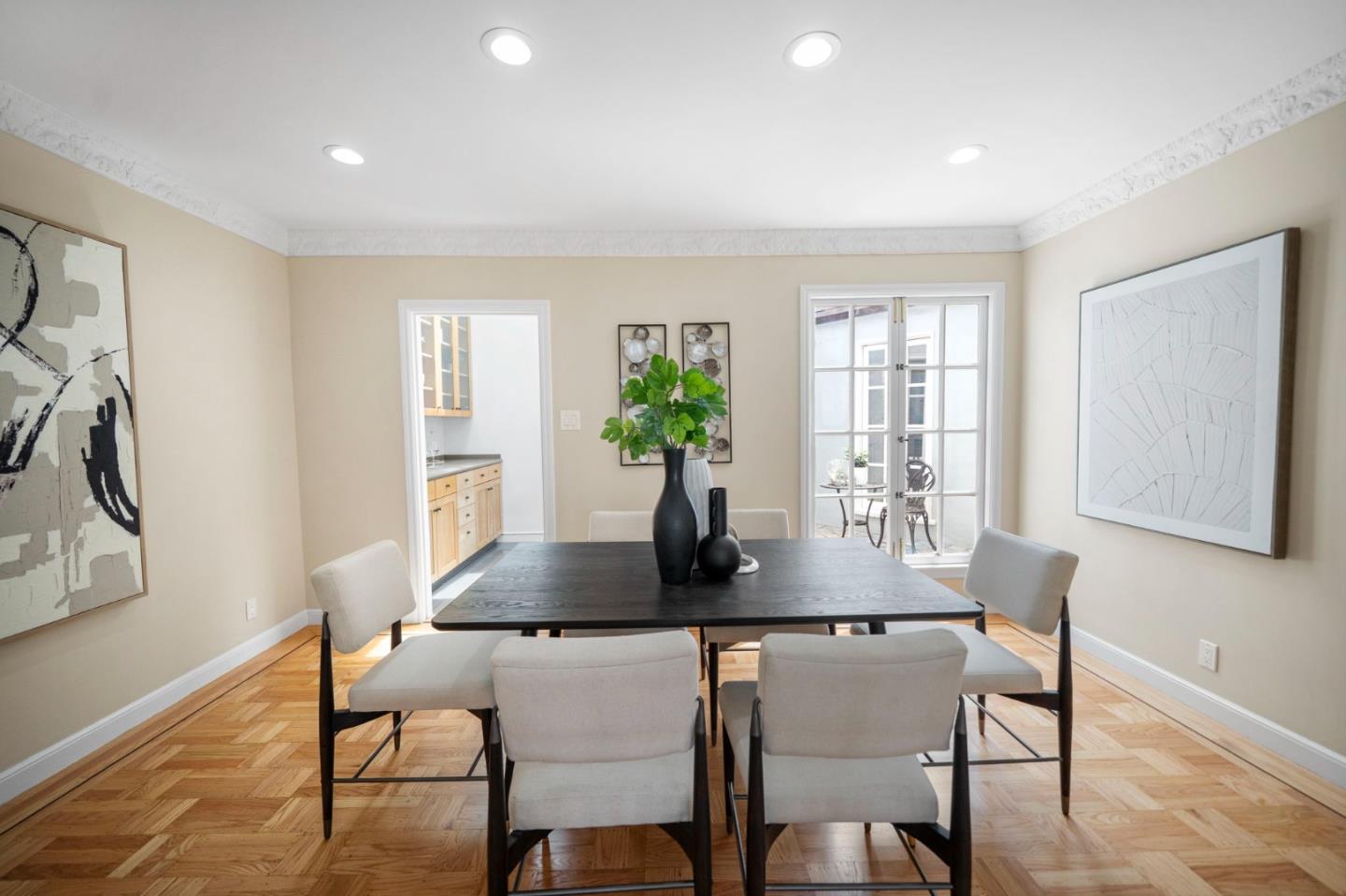 Detail Gallery Image 34 of 108 For 154 Stanyan St, San Francisco,  CA 94118 - 2 Beds | 1/1 Baths