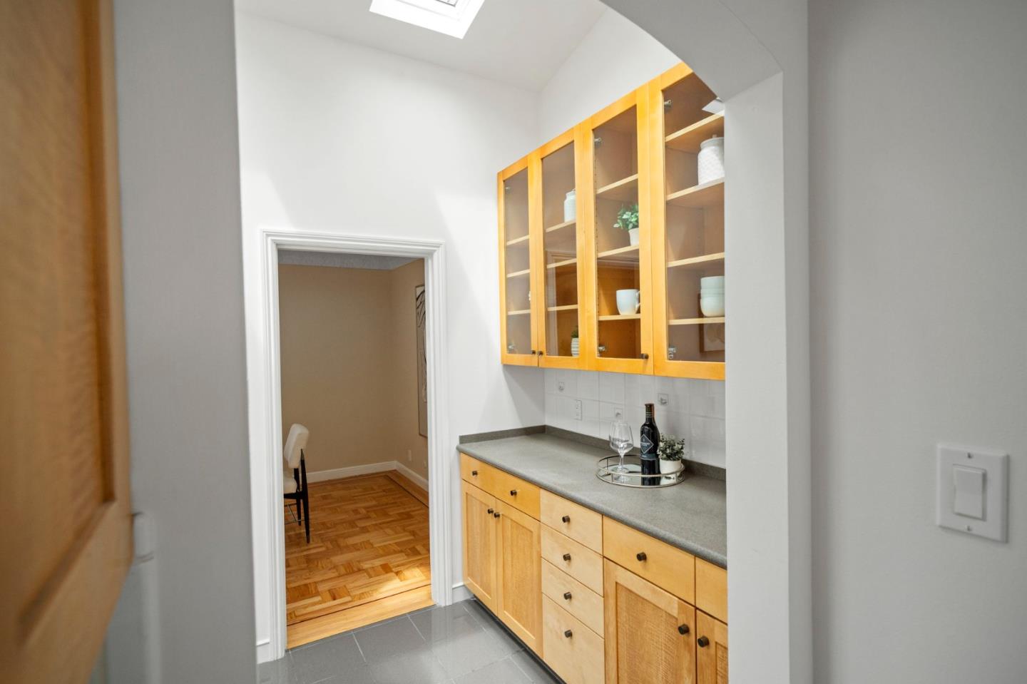 Detail Gallery Image 38 of 108 For 154 Stanyan St, San Francisco,  CA 94118 - 2 Beds | 1/1 Baths