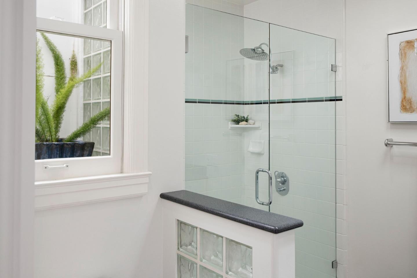Detail Gallery Image 53 of 108 For 154 Stanyan St, San Francisco,  CA 94118 - 2 Beds | 1/1 Baths