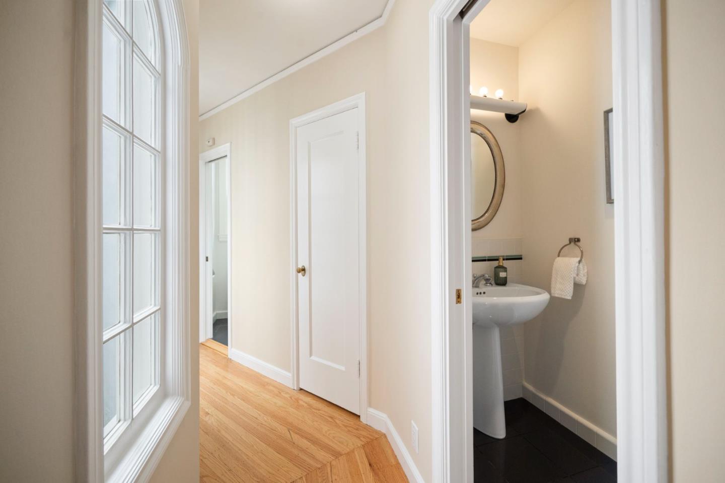 Detail Gallery Image 54 of 108 For 154 Stanyan St, San Francisco,  CA 94118 - 2 Beds | 1/1 Baths