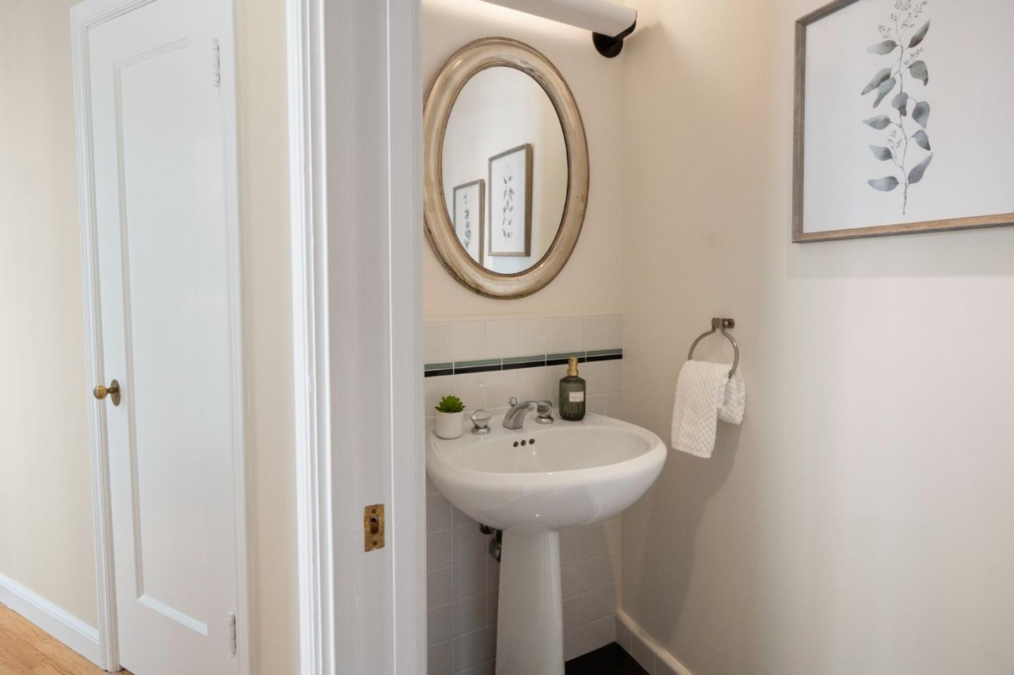 Detail Gallery Image 55 of 108 For 154 Stanyan St, San Francisco,  CA 94118 - 2 Beds | 1/1 Baths