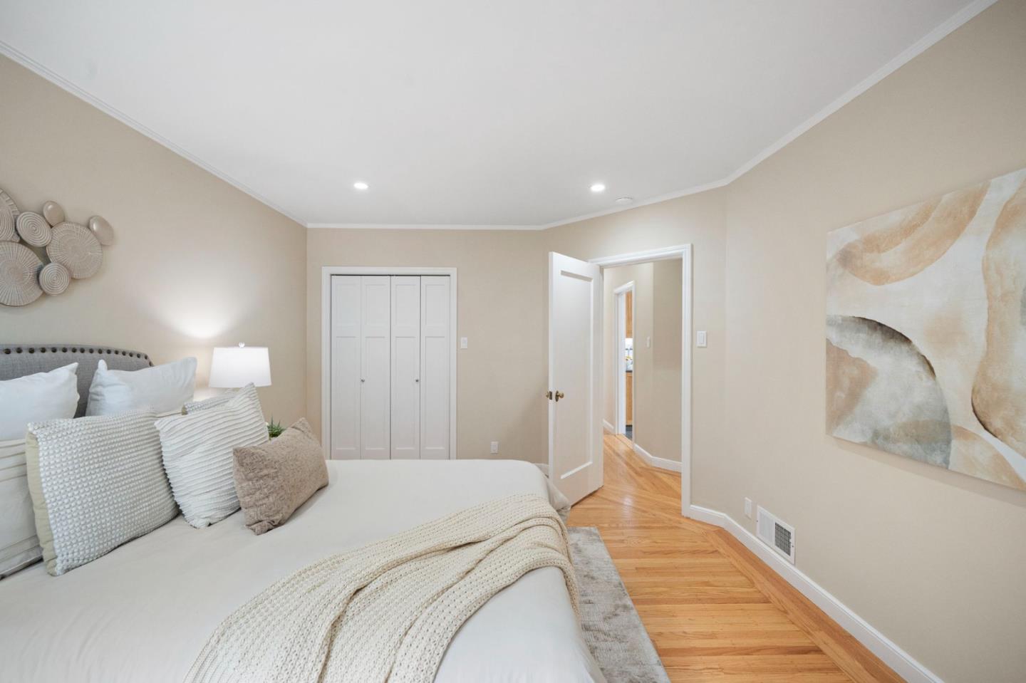 Detail Gallery Image 62 of 108 For 154 Stanyan St, San Francisco,  CA 94118 - 2 Beds | 1/1 Baths