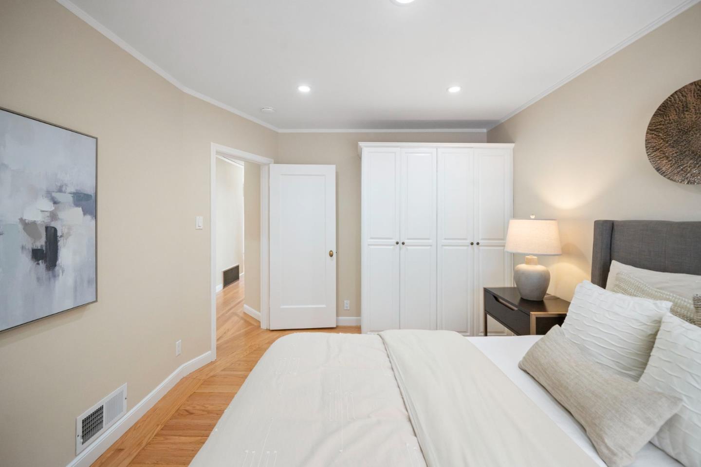 Detail Gallery Image 64 of 108 For 154 Stanyan St, San Francisco,  CA 94118 - 2 Beds | 1/1 Baths