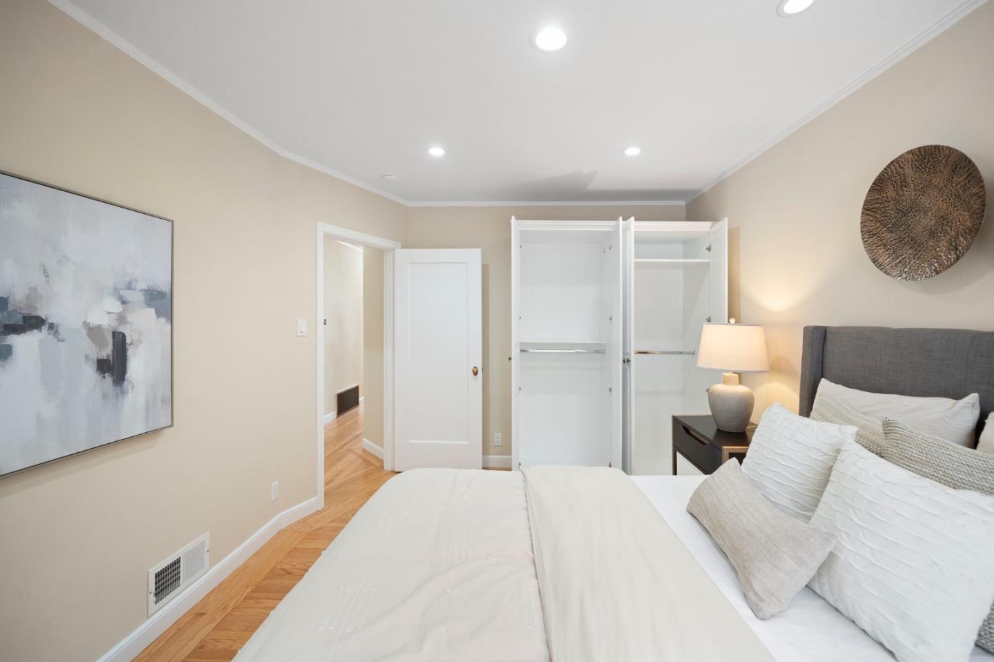 Detail Gallery Image 65 of 108 For 154 Stanyan St, San Francisco,  CA 94118 - 2 Beds | 1/1 Baths