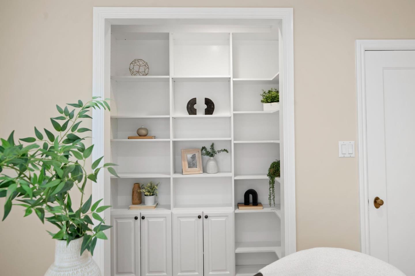 Detail Gallery Image 69 of 108 For 154 Stanyan St, San Francisco,  CA 94118 - 2 Beds | 1/1 Baths