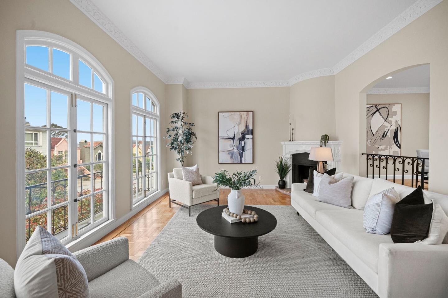 Detail Gallery Image 9 of 108 For 154 Stanyan St, San Francisco,  CA 94118 - 2 Beds | 1/1 Baths