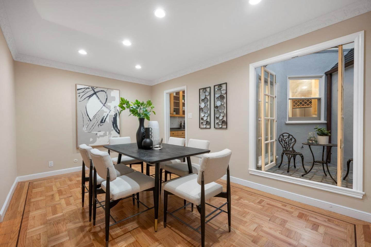 Detail Gallery Image 94 of 108 For 154 Stanyan St, San Francisco,  CA 94118 - 2 Beds | 1/1 Baths