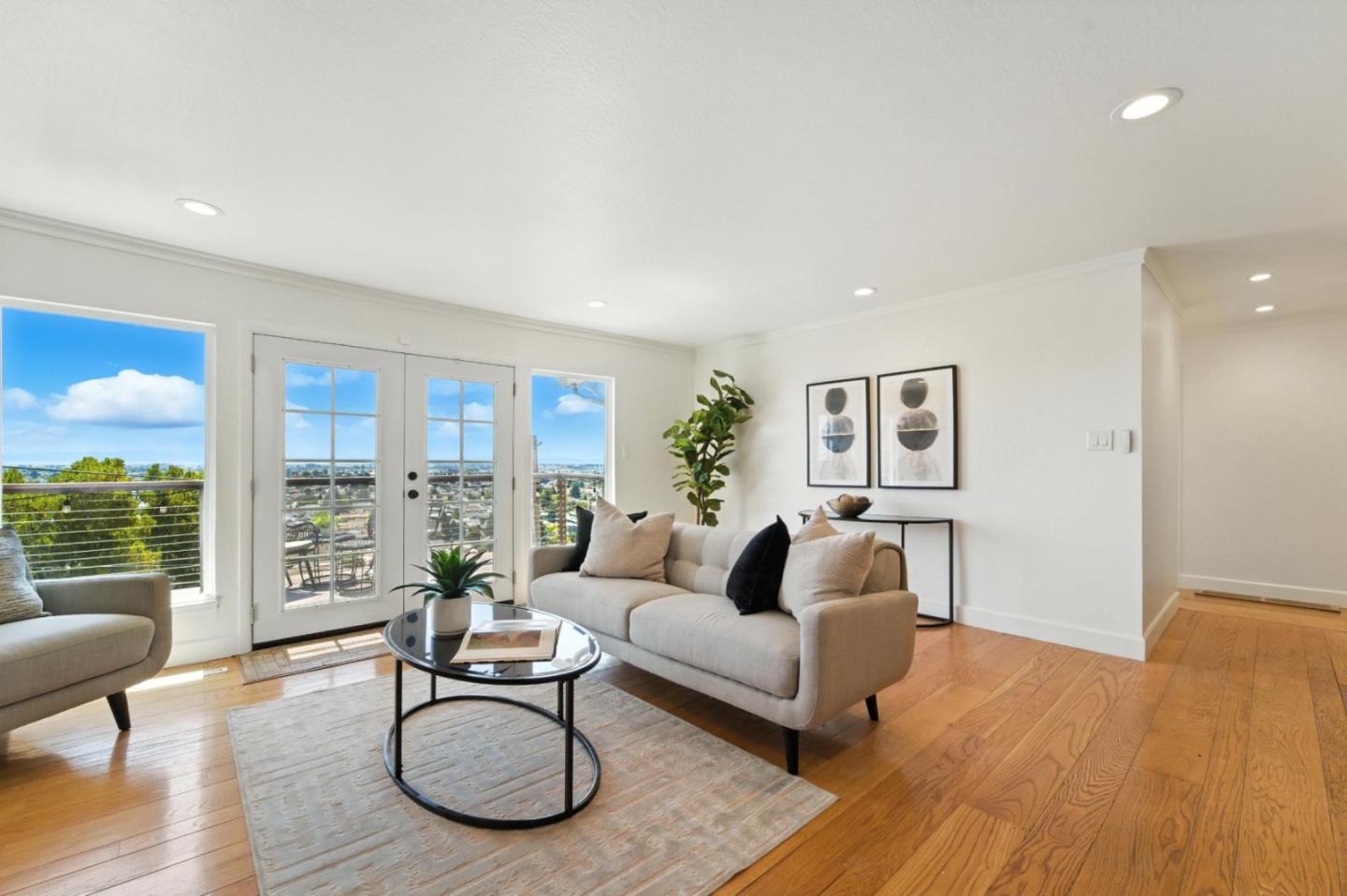 Detail Gallery Image 1 of 36 For 8730 Burr St, Oakland,  CA 94605 - 4 Beds | 3 Baths