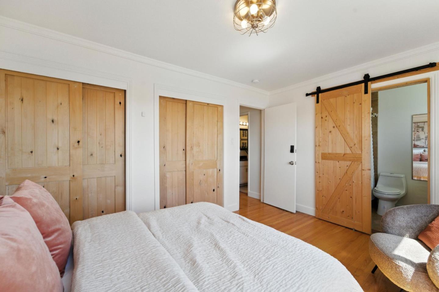 Detail Gallery Image 20 of 36 For 8730 Burr St, Oakland,  CA 94605 - 4 Beds | 3 Baths