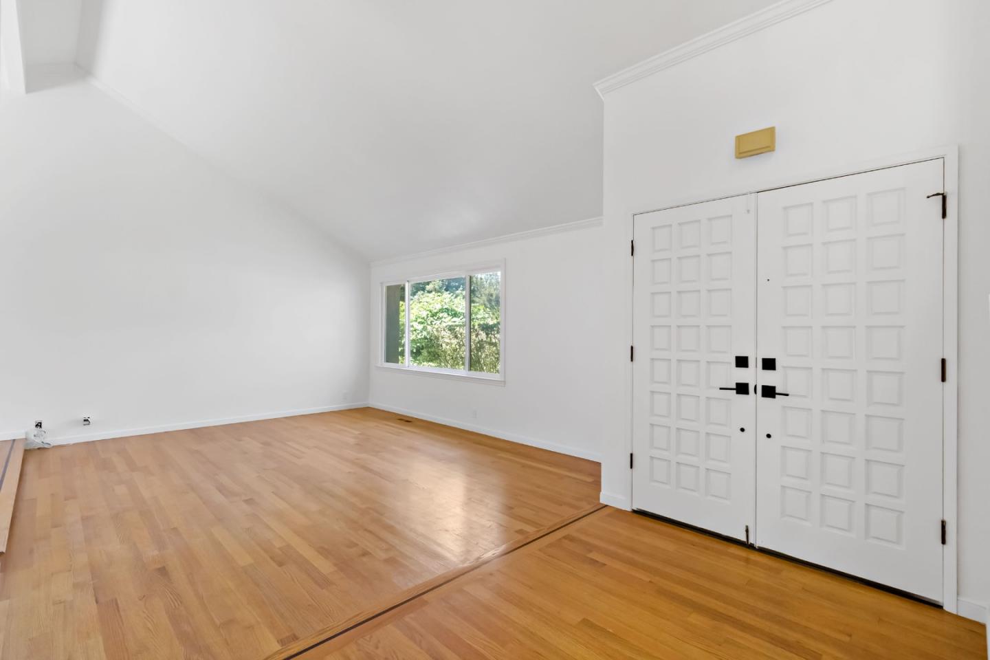 Detail Gallery Image 16 of 78 For 6561 Skyfarm Dr, San Jose,  CA 95120 - 4 Beds | 2/1 Baths