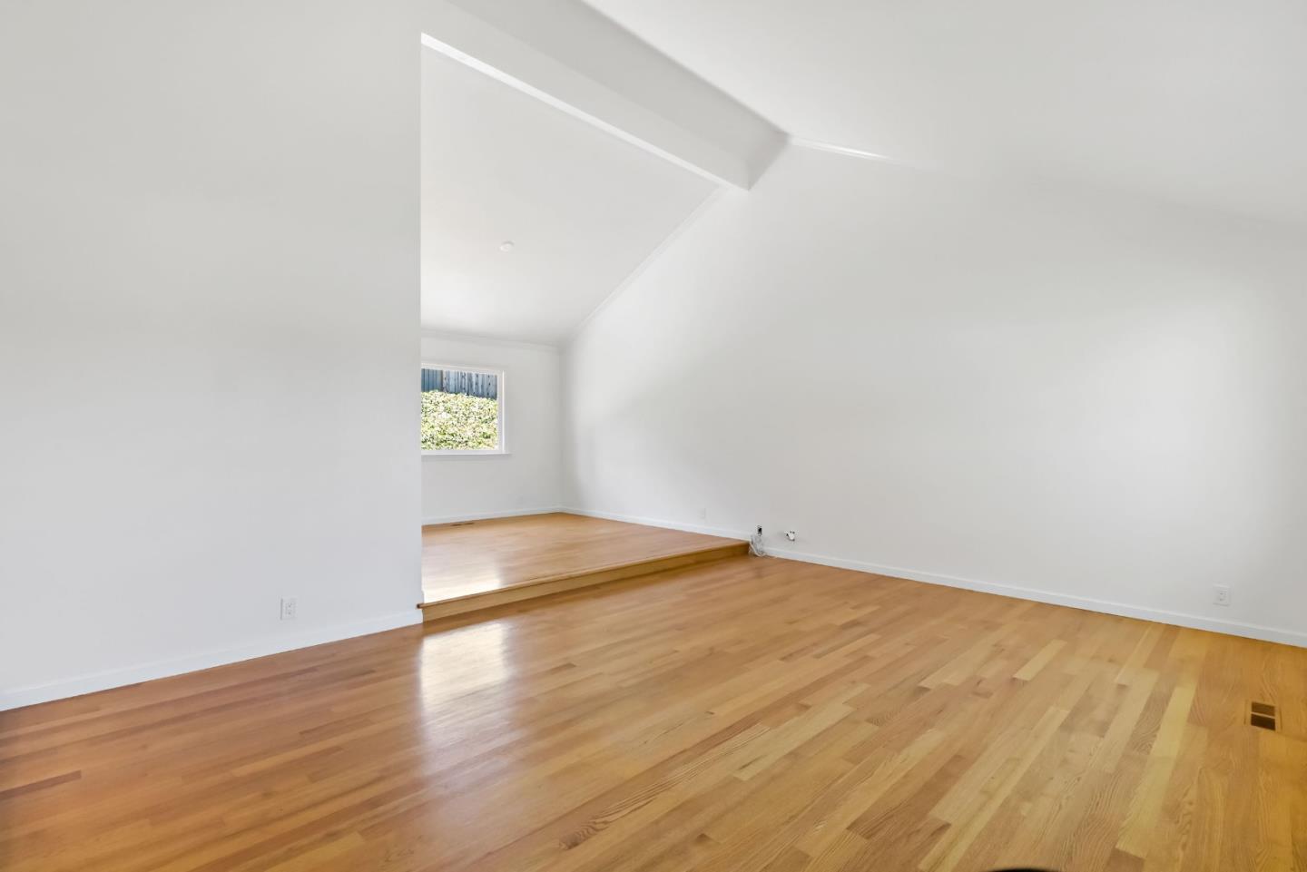 Detail Gallery Image 20 of 78 For 6561 Skyfarm Dr, San Jose,  CA 95120 - 4 Beds | 2/1 Baths