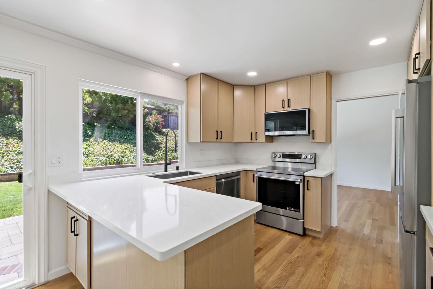 Detail Gallery Image 33 of 78 For 6561 Skyfarm Dr, San Jose,  CA 95120 - 4 Beds | 2/1 Baths