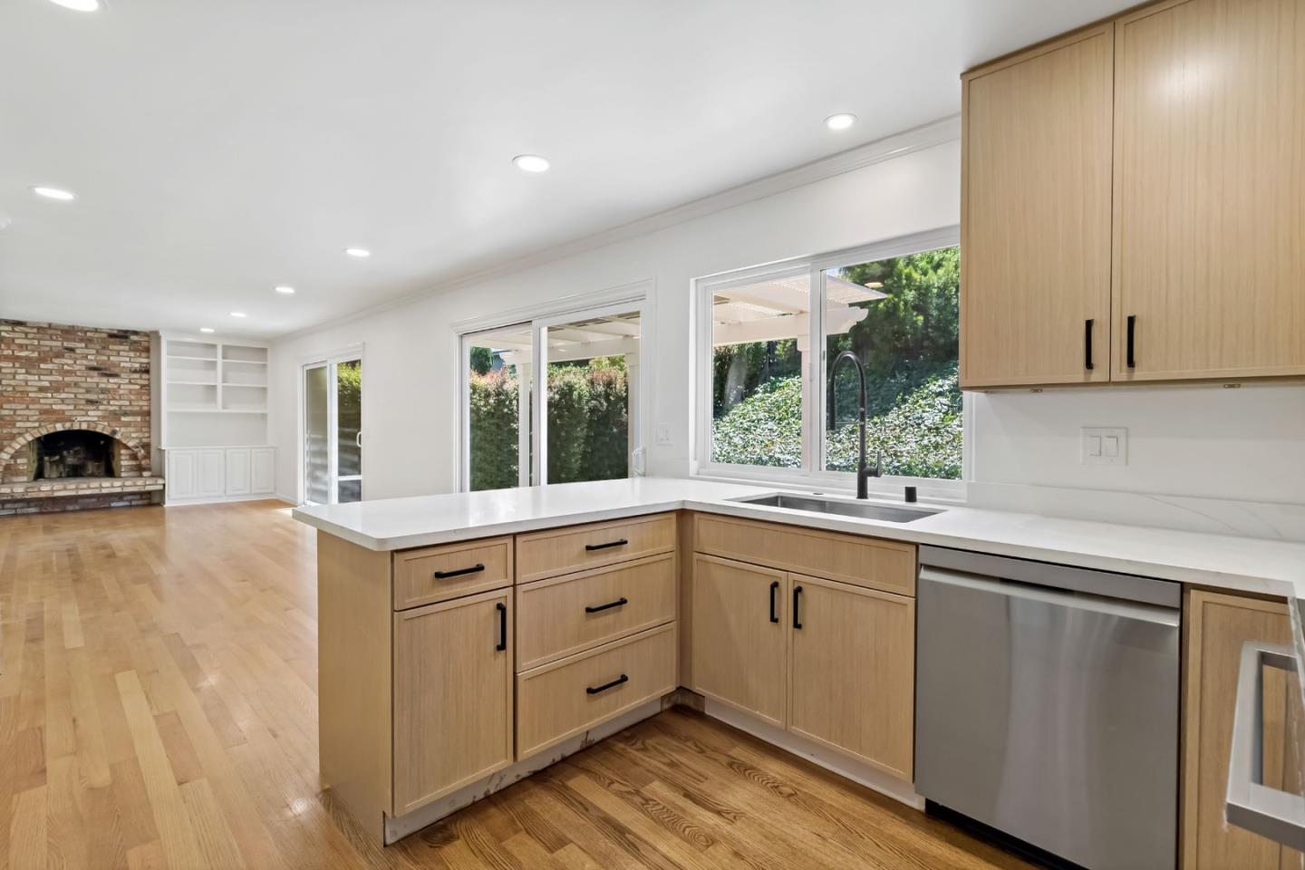 Detail Gallery Image 34 of 78 For 6561 Skyfarm Dr, San Jose,  CA 95120 - 4 Beds | 2/1 Baths