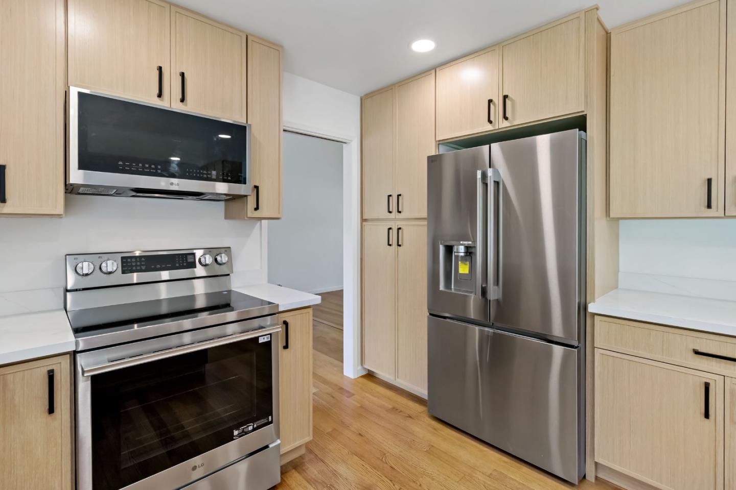 Detail Gallery Image 39 of 78 For 6561 Skyfarm Dr, San Jose,  CA 95120 - 4 Beds | 2/1 Baths