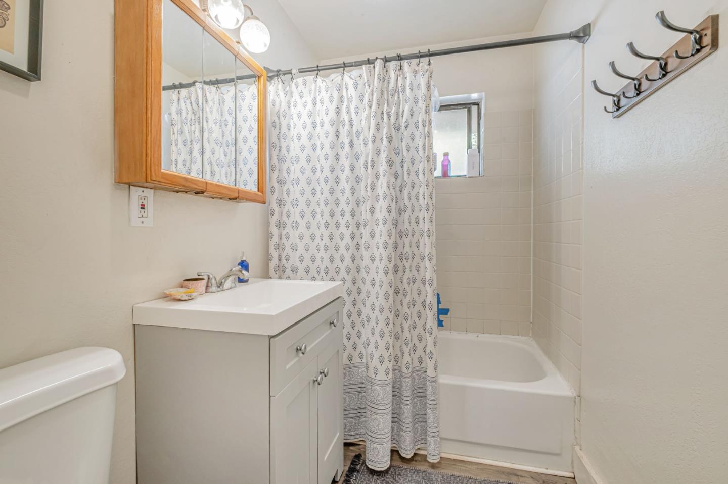 Detail Gallery Image 28 of 29 For 222 Highview Dr, Santa Cruz,  CA 95060 - 2 Beds | 1 Baths