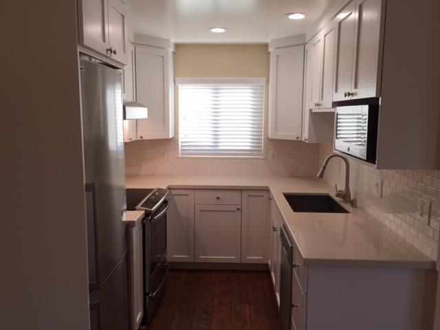 Detail Gallery Image 2 of 11 For 191 Higdon Ave #2,  Mountain View,  CA 94041 - 1 Beds | 1 Baths