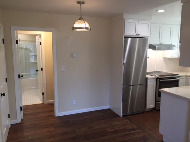 Detail Gallery Image 5 of 11 For 191 Higdon Ave #2,  Mountain View,  CA 94041 - 1 Beds | 1 Baths