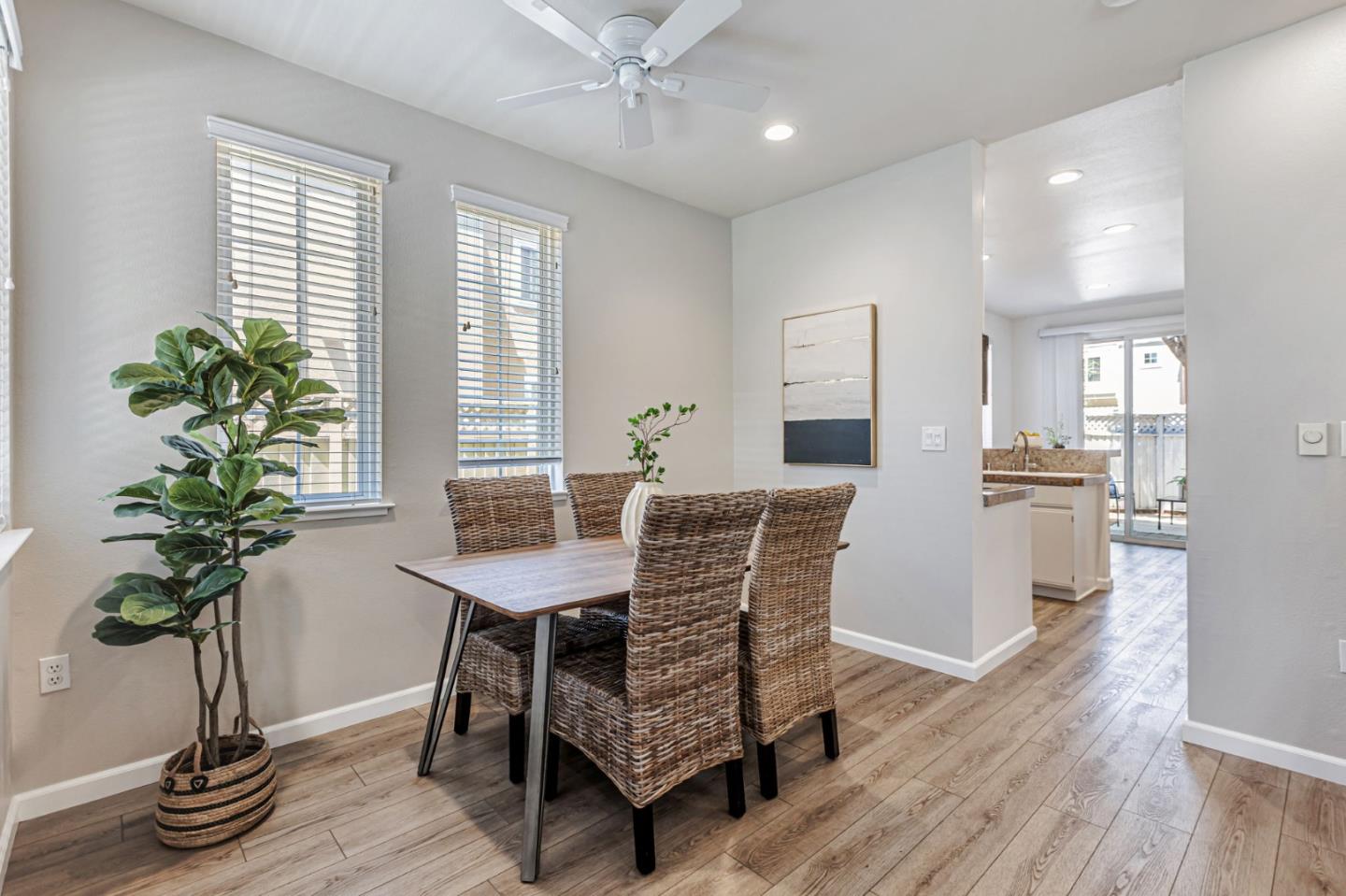 Detail Gallery Image 18 of 45 For 55 Carnegie Sq, San Jose,  CA 95116 - 3 Beds | 2/1 Baths