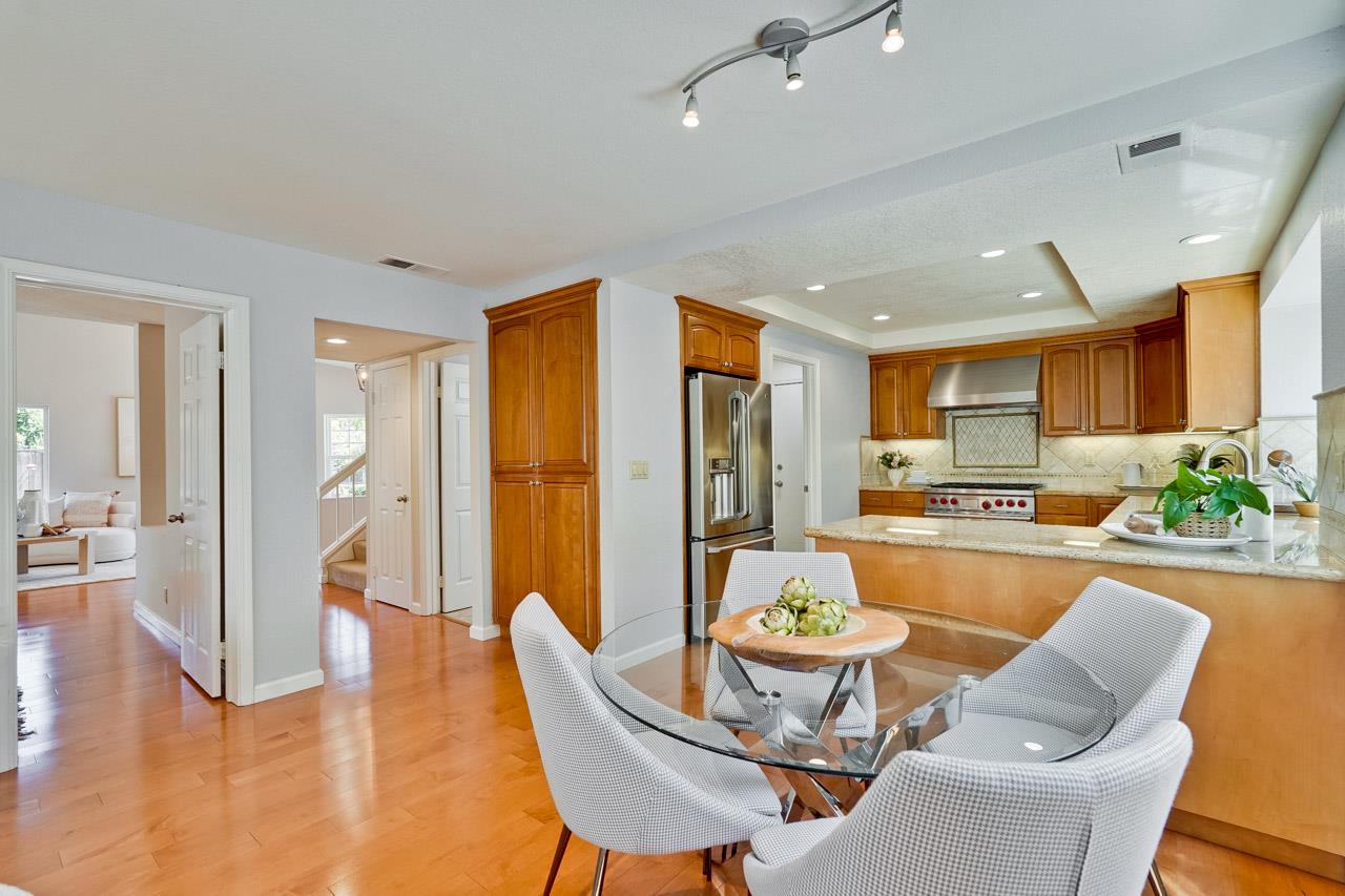 Detail Gallery Image 17 of 60 For 7859 Creekline Dr, Cupertino,  CA 95014 - 4 Beds | 2/1 Baths