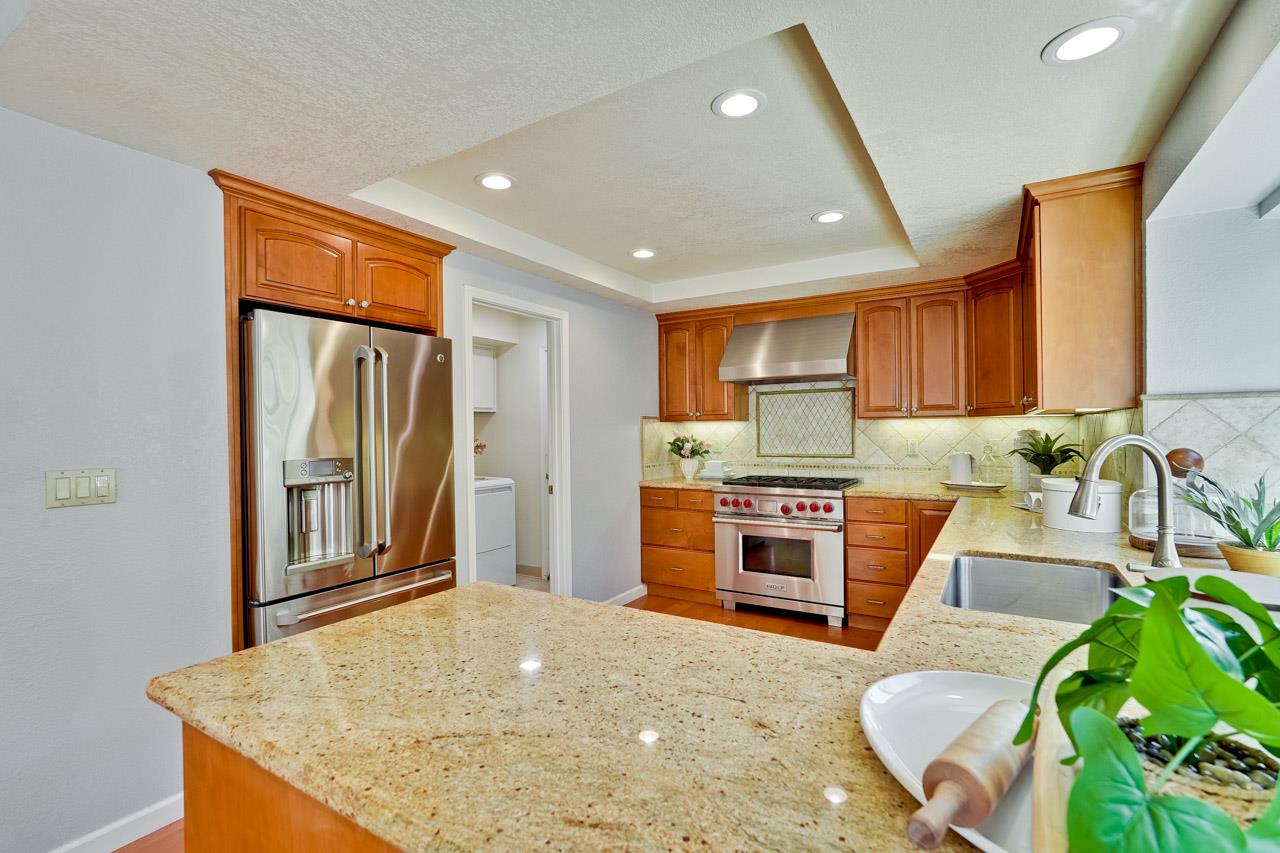 Detail Gallery Image 19 of 60 For 7859 Creekline Dr, Cupertino,  CA 95014 - 4 Beds | 2/1 Baths