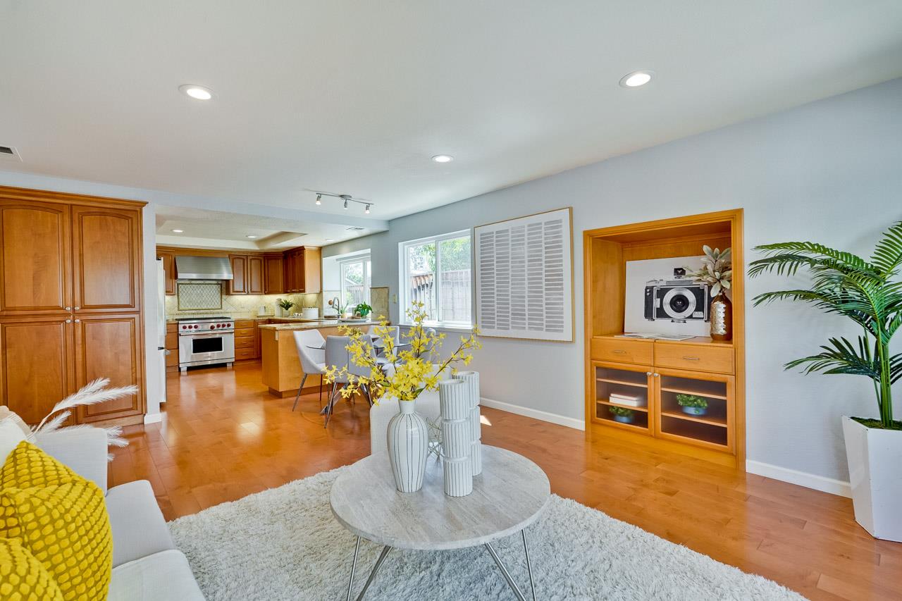 Detail Gallery Image 27 of 60 For 7859 Creekline Dr, Cupertino,  CA 95014 - 4 Beds | 2/1 Baths