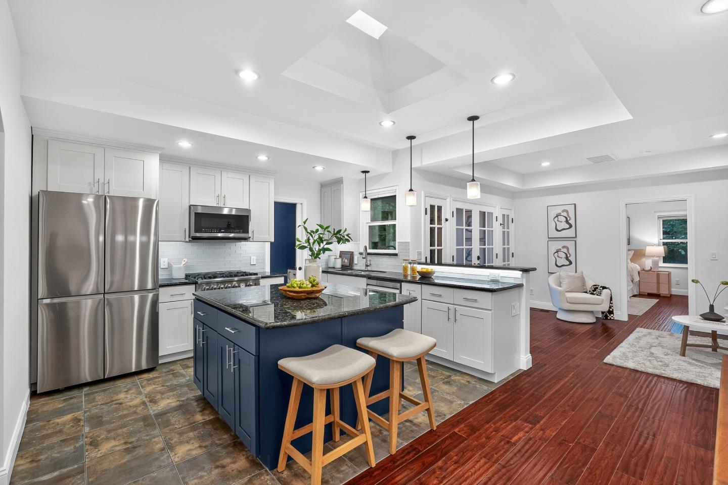 Detail Gallery Image 10 of 71 For 543 Toft St, Mountain View,  CA 94041 - 3 Beds | 2 Baths