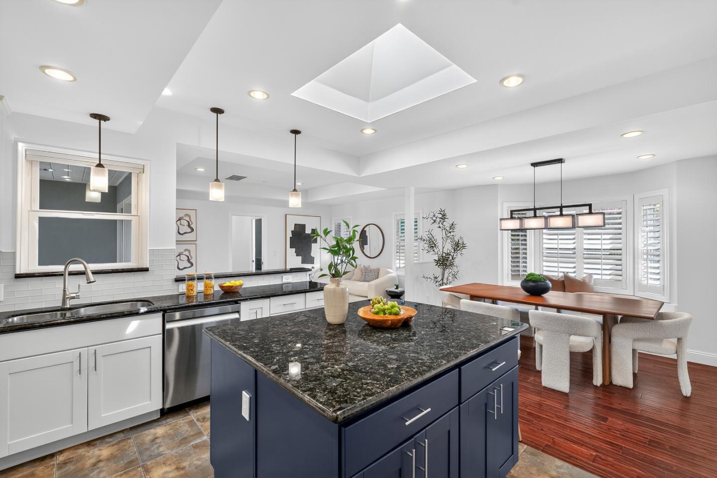 Detail Gallery Image 15 of 71 For 543 Toft St, Mountain View,  CA 94041 - 3 Beds | 2 Baths
