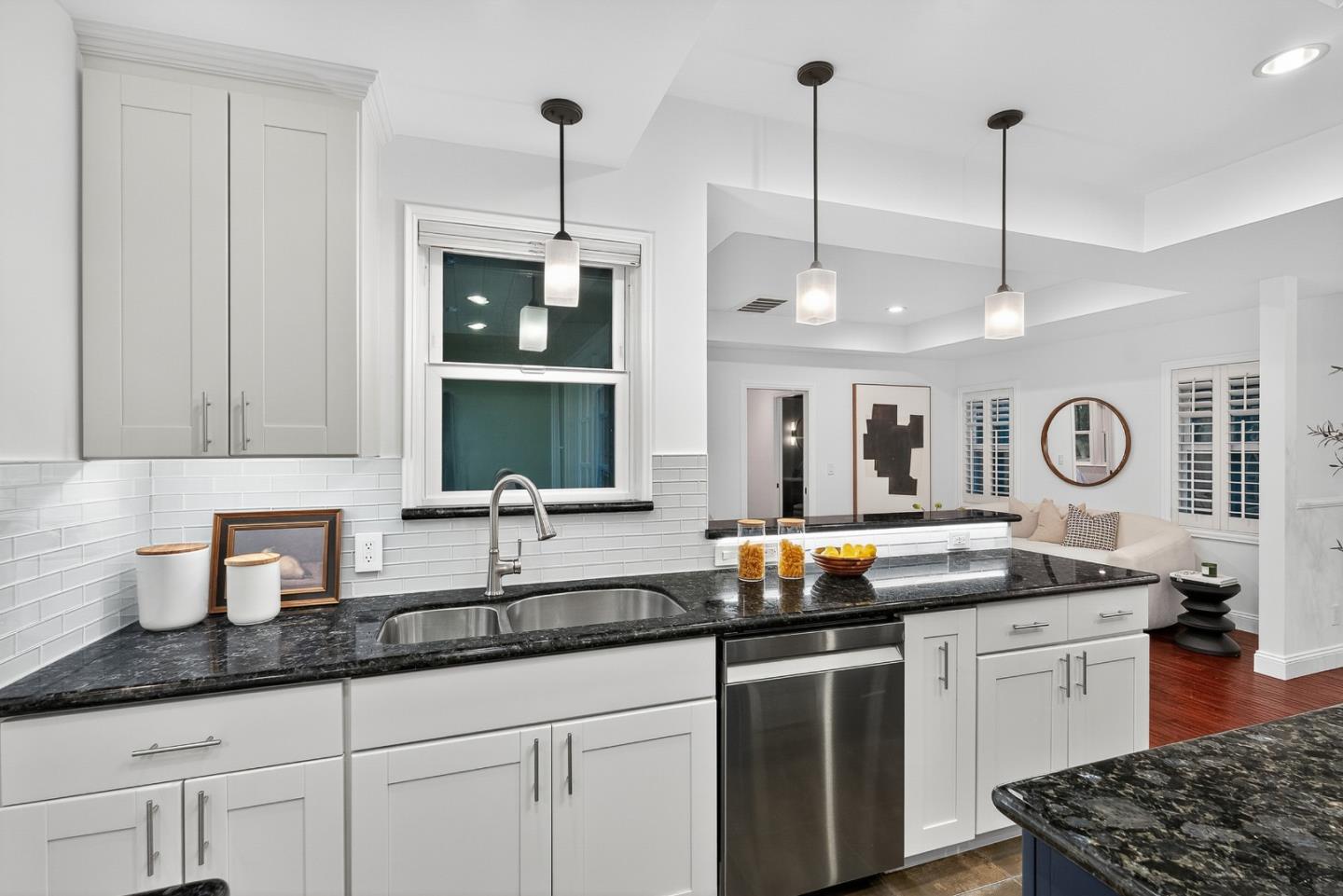 Detail Gallery Image 16 of 71 For 543 Toft St, Mountain View,  CA 94041 - 3 Beds | 2 Baths