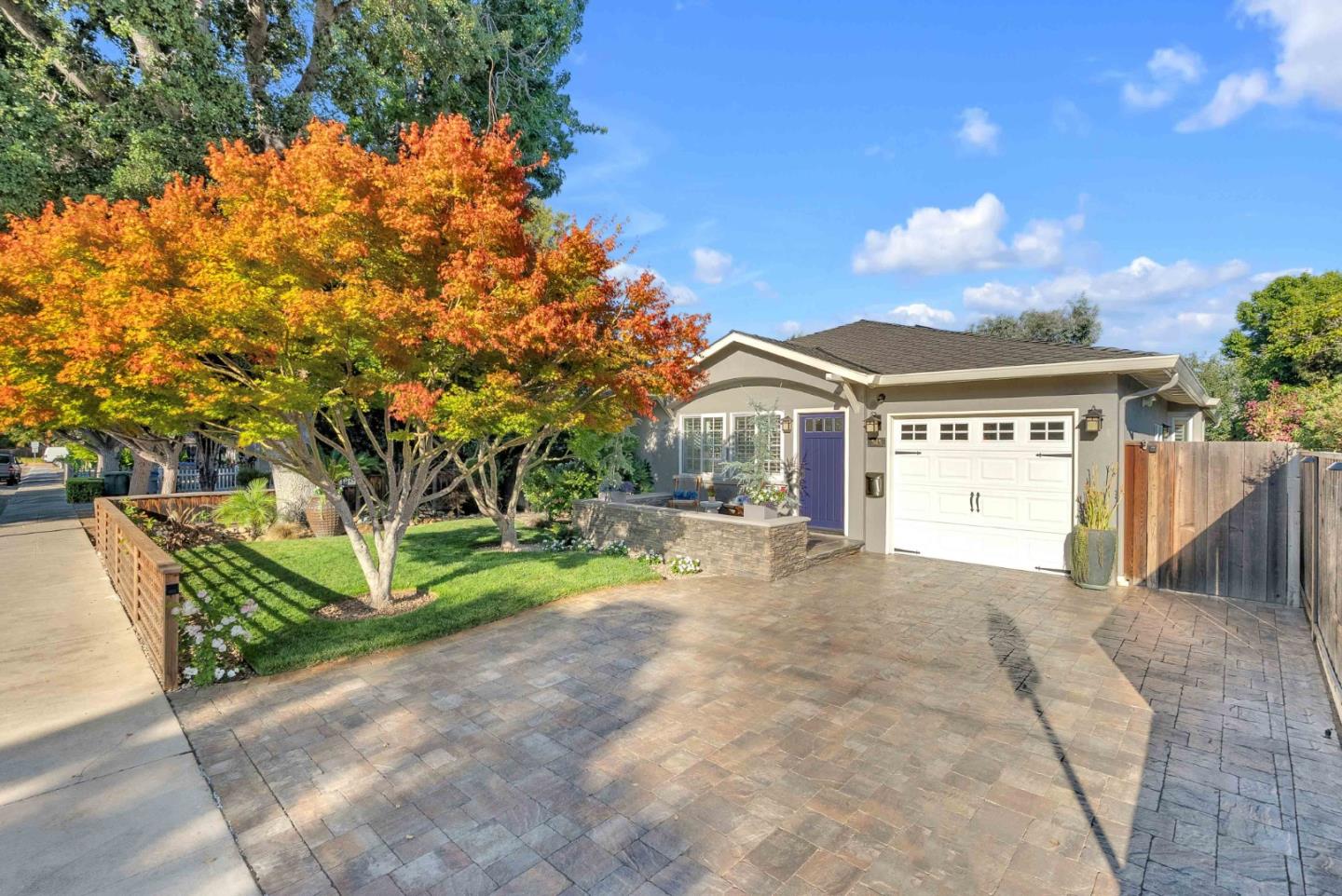 Detail Gallery Image 3 of 71 For 543 Toft St, Mountain View,  CA 94041 - 3 Beds | 2 Baths