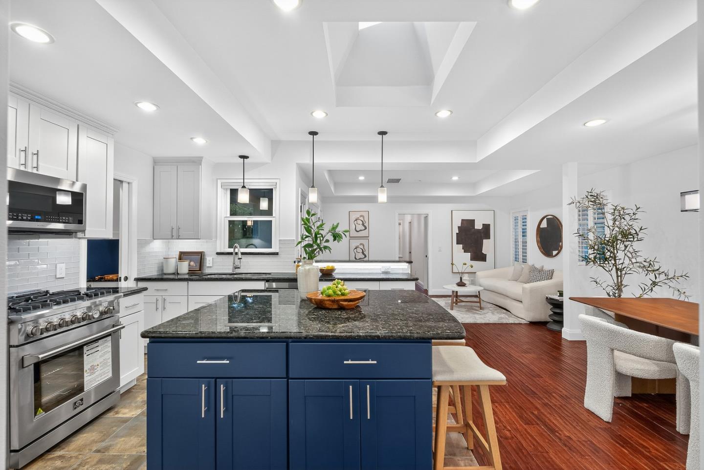 Detail Gallery Image 9 of 71 For 543 Toft St, Mountain View,  CA 94041 - 3 Beds | 2 Baths