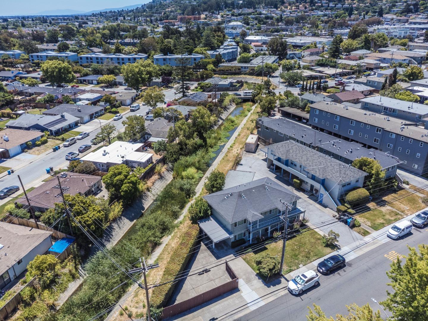 Detail Gallery Image 3 of 43 For 94 E 39th Ave, San Mateo,  CA 94403 - – Beds | – Baths
