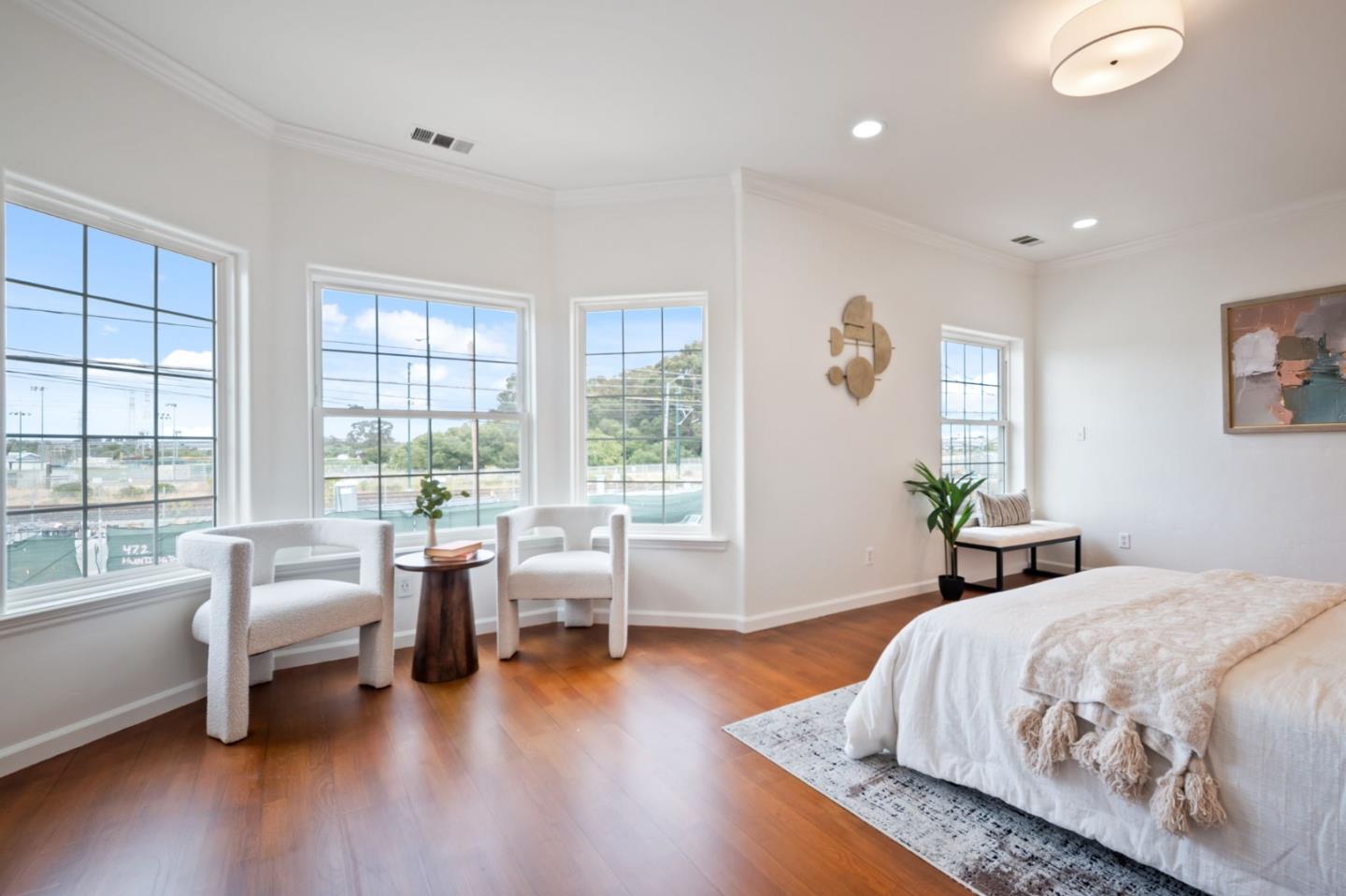 Detail Gallery Image 16 of 38 For 381 Huntington Ave, San Bruno,  CA 94066 - 5 Beds | 4 Baths