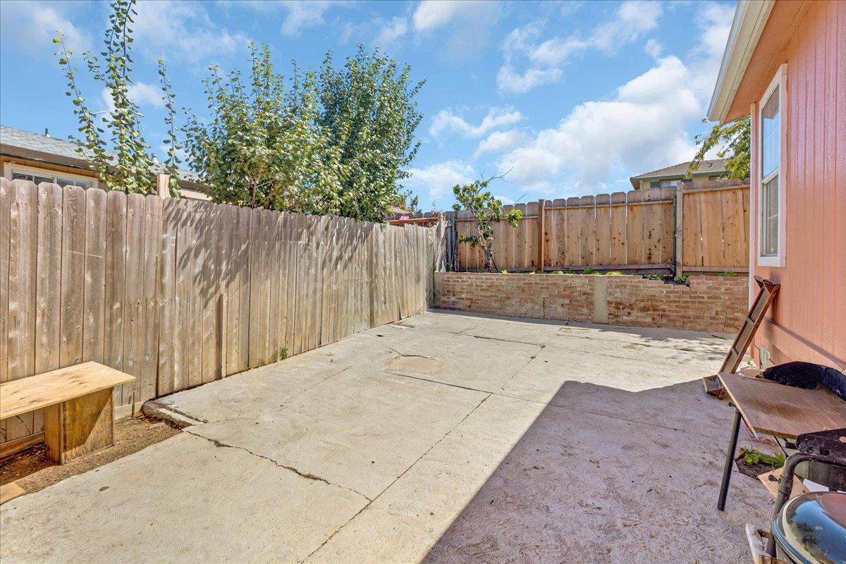 Detail Gallery Image 24 of 28 For 704 Garner Ave #3,  Salinas,  CA 93905 - 3 Beds | 2 Baths