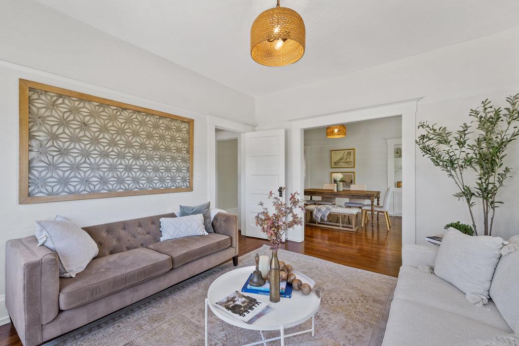 Detail Gallery Image 10 of 73 For 331 Van Ness Ave, Santa Cruz,  CA 95060 - 3 Beds | 1 Baths