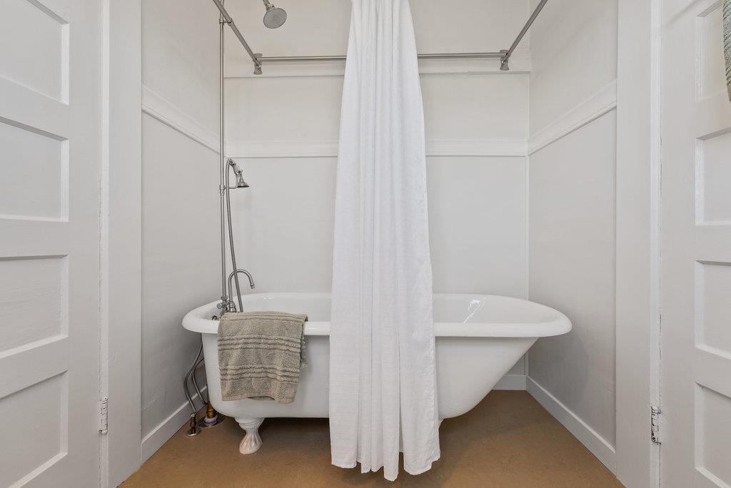 Detail Gallery Image 31 of 73 For 331 Van Ness Ave, Santa Cruz,  CA 95060 - 3 Beds | 1 Baths