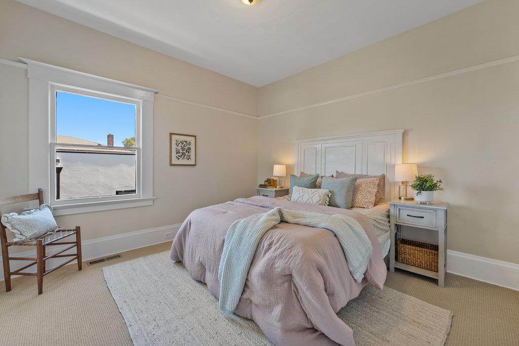 Detail Gallery Image 33 of 73 For 331 Van Ness Ave, Santa Cruz,  CA 95060 - 3 Beds | 1 Baths