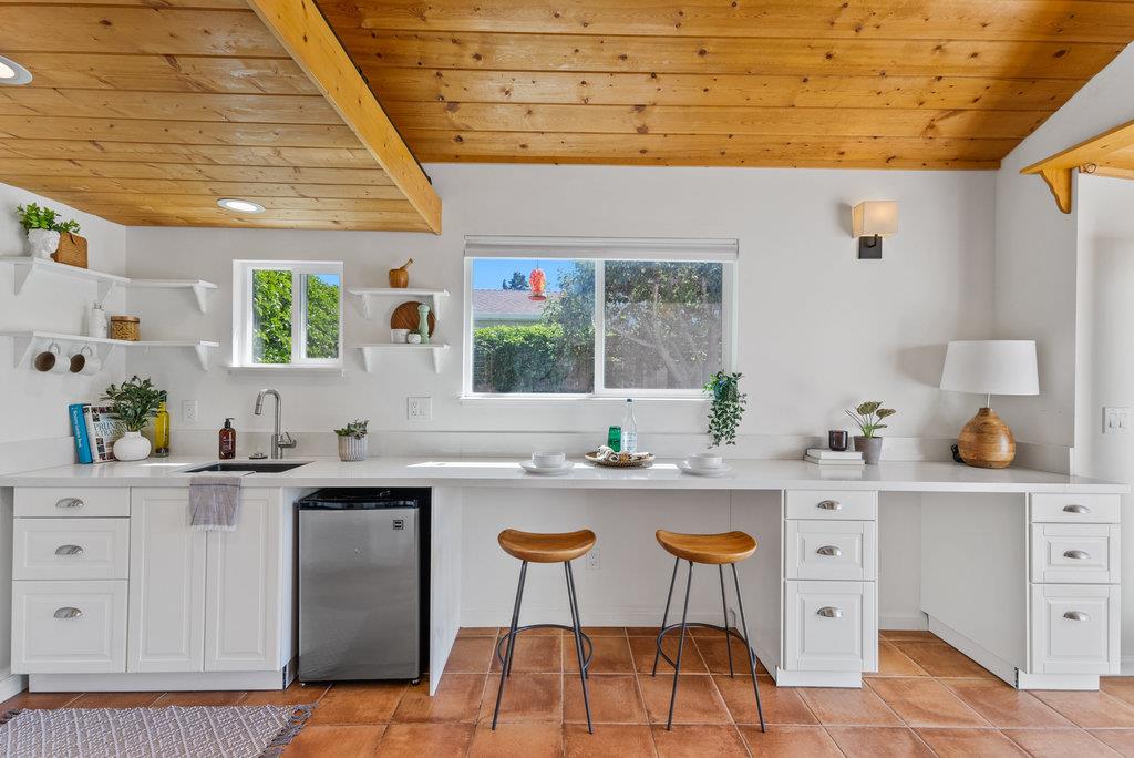 Detail Gallery Image 40 of 73 For 331 Van Ness Ave, Santa Cruz,  CA 95060 - 3 Beds | 1 Baths