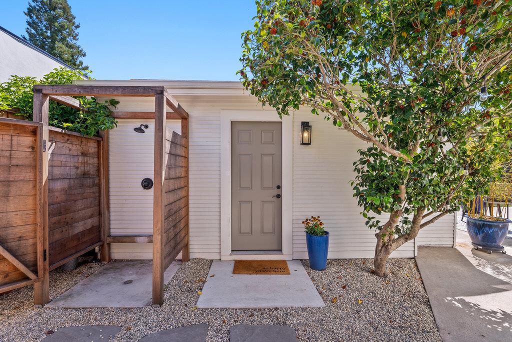Detail Gallery Image 47 of 73 For 331 Van Ness Ave, Santa Cruz,  CA 95060 - 3 Beds | 1 Baths