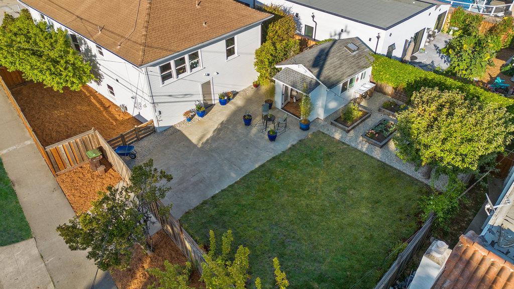 Detail Gallery Image 48 of 73 For 331 Van Ness Ave, Santa Cruz,  CA 95060 - 3 Beds | 1 Baths