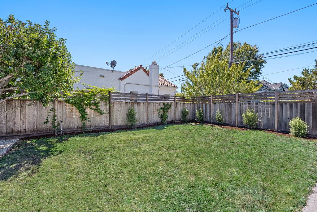 Detail Gallery Image 58 of 73 For 331 Van Ness Ave, Santa Cruz,  CA 95060 - 3 Beds | 1 Baths