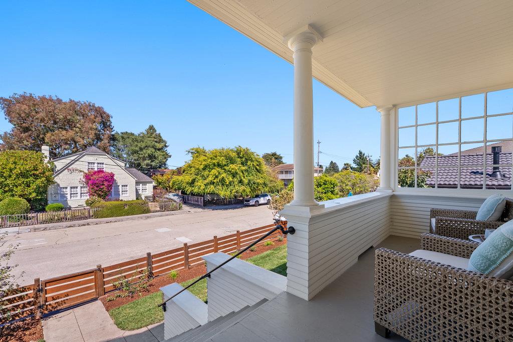 Detail Gallery Image 66 of 73 For 331 Van Ness Ave, Santa Cruz,  CA 95060 - 3 Beds | 1 Baths