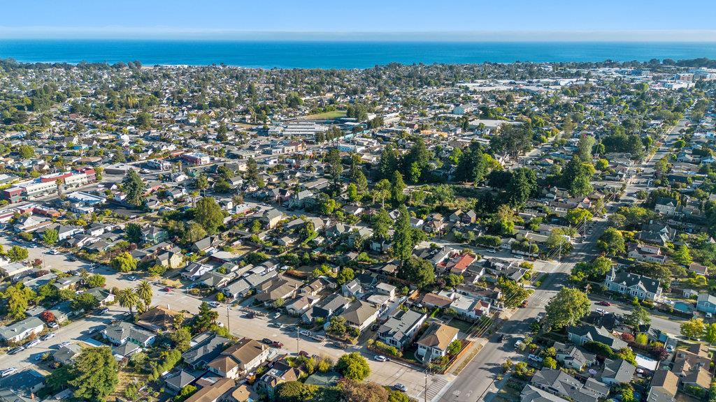 Detail Gallery Image 68 of 73 For 331 Van Ness Ave, Santa Cruz,  CA 95060 - 3 Beds | 1 Baths
