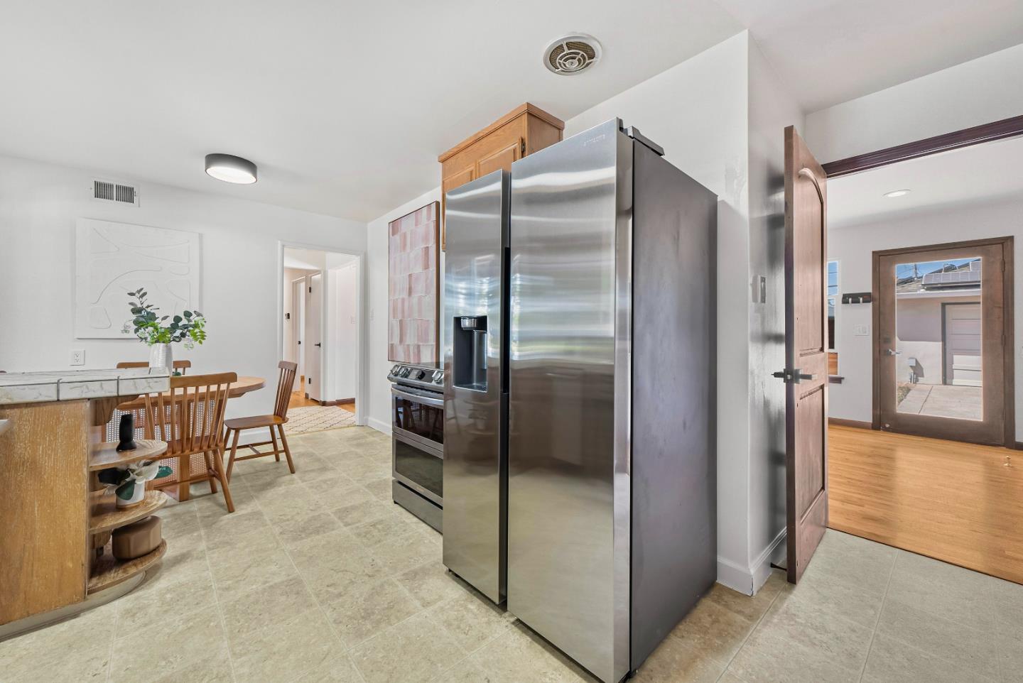 Detail Gallery Image 19 of 51 For 701 S Clover Ave, San Jose,  CA 95128 - 3 Beds | 2 Baths