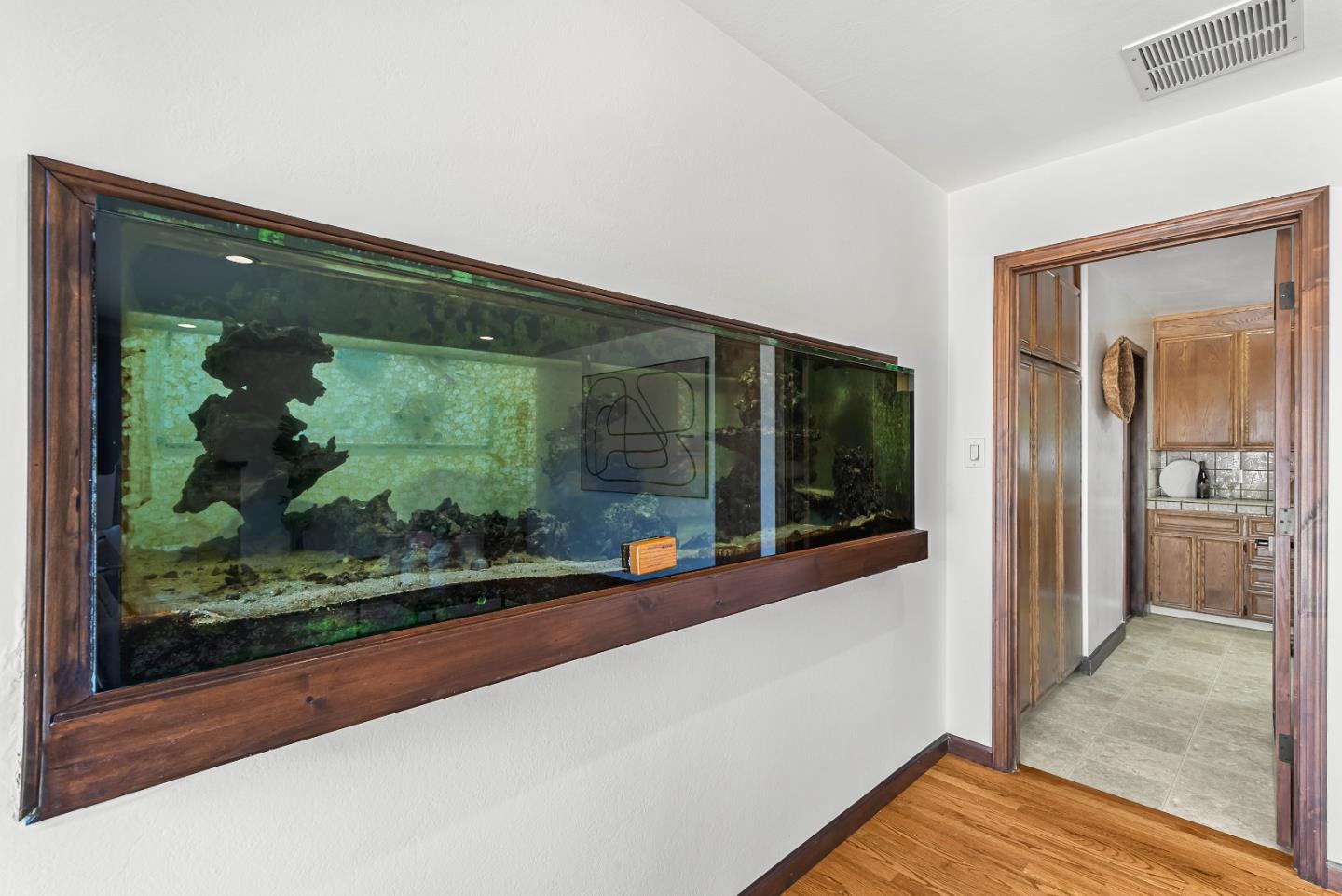 Detail Gallery Image 9 of 51 For 701 S Clover Ave, San Jose,  CA 95128 - 3 Beds | 2 Baths