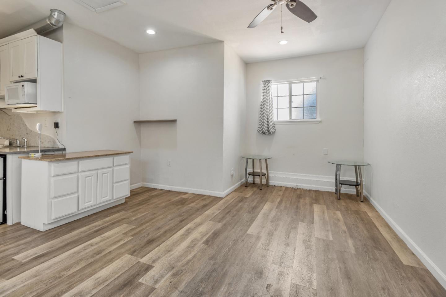 Detail Gallery Image 13 of 48 For 1394 Glacier Dr, Milpitas,  CA 95035 - 5 Beds | 2/1 Baths