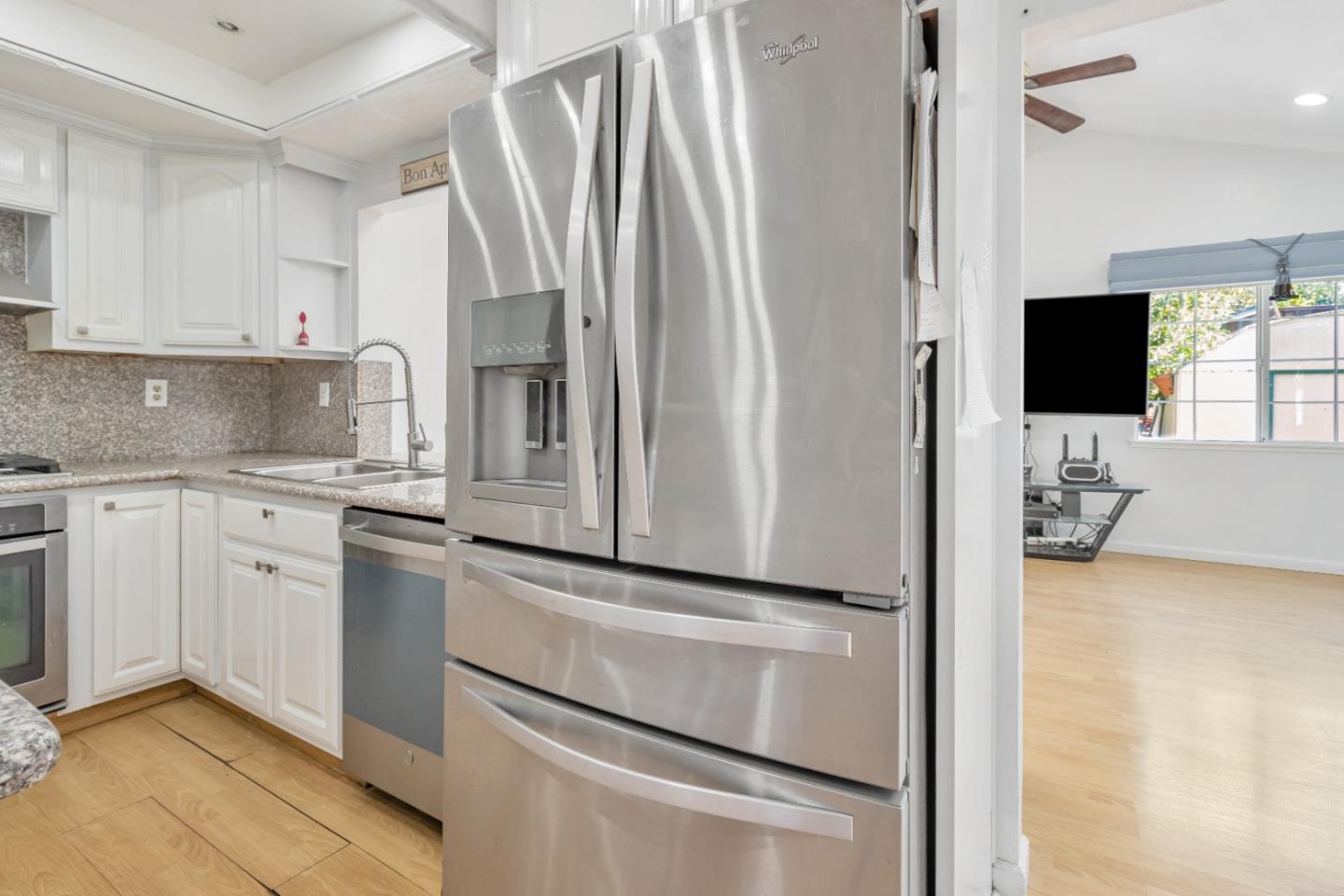 Detail Gallery Image 19 of 48 For 1394 Glacier Dr, Milpitas,  CA 95035 - 5 Beds | 2/1 Baths