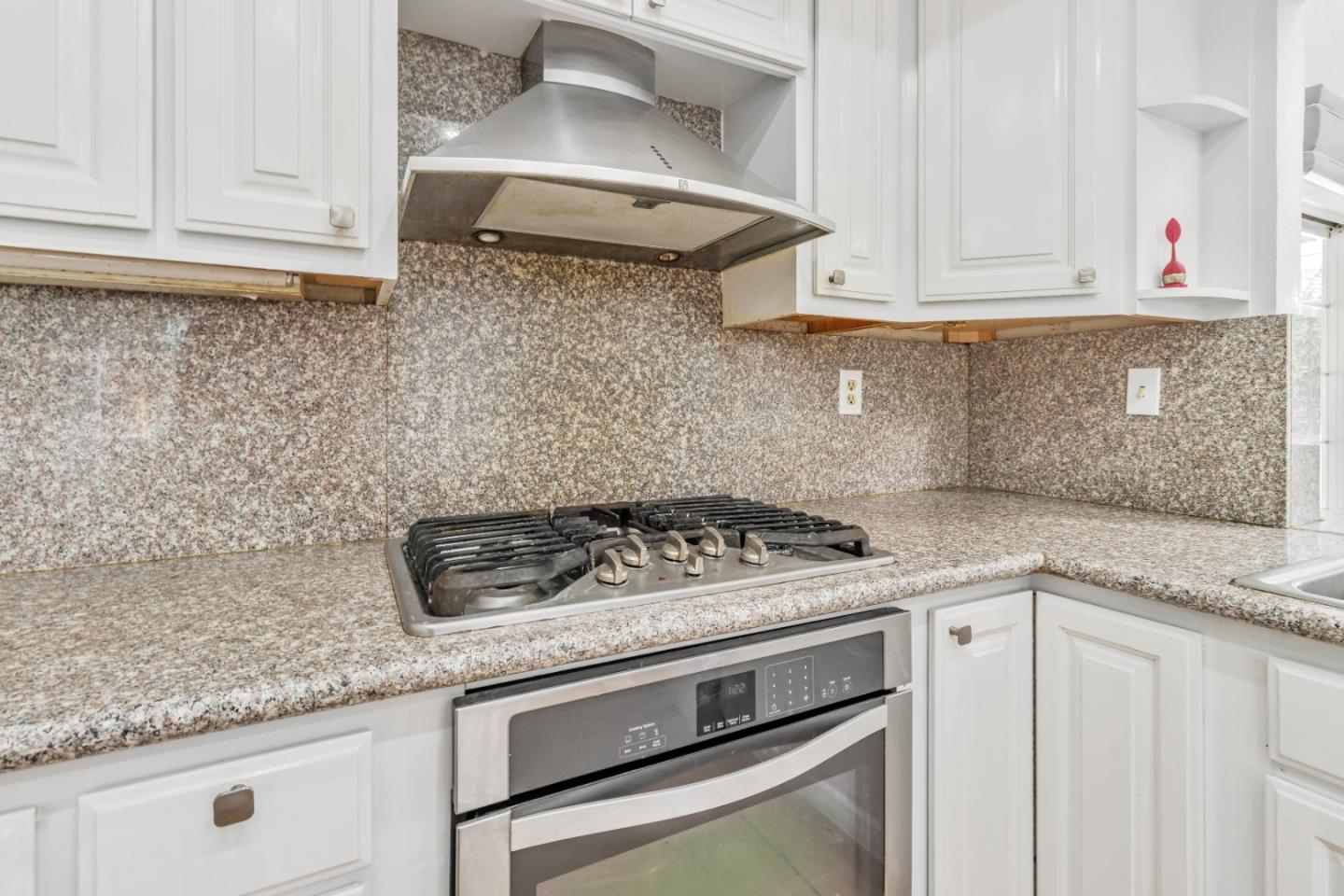 Detail Gallery Image 20 of 48 For 1394 Glacier Dr, Milpitas,  CA 95035 - 5 Beds | 2/1 Baths