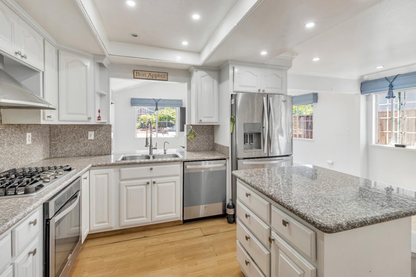 Detail Gallery Image 25 of 48 For 1394 Glacier Dr, Milpitas,  CA 95035 - 5 Beds | 2/1 Baths