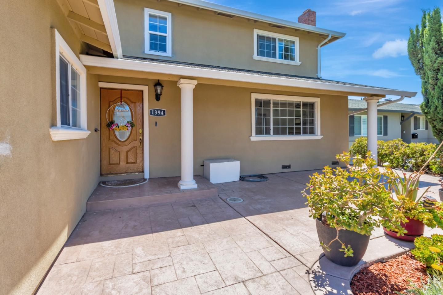 Detail Gallery Image 3 of 48 For 1394 Glacier Dr, Milpitas,  CA 95035 - 5 Beds | 2/1 Baths